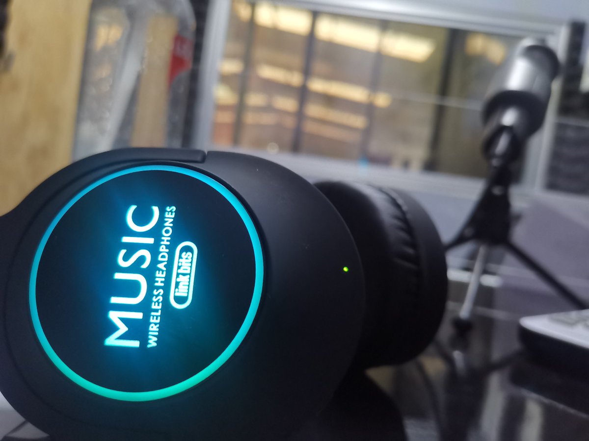 GallitoRadio1's tweet photo. Iniciamos el día con toda la actitud!!!
#GallitoRadio generando para ti.
#UnaNuevaFormaDeHacerRadio #FelizDomingo #LlegoASeptiembre https://t.co/xHzTQfqcgZ