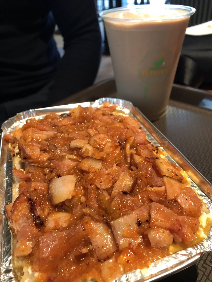 CayeyePower's tweet image. ¿Sabían que la primera casa de todos los #CayeyeLovers en Bogotá, lista con las medidas de bioseguridad, ya abrió sus puertas pa’ recibirlos con el mejor #CayeyePower 🔥? Los esperamos en la Calle 120A #6A - 04. Céntrica Food Hall (Usaquén). Chachaaa que puperia y tal😎