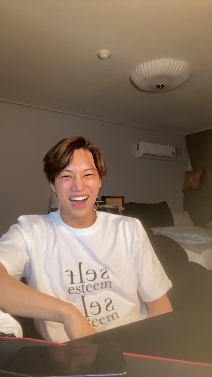 lesyeuxdebears's tweet photo. Dear kim jongin.
You've worked hard.
You dont have to always be strong i hope you are happy always :)
I love you, and your beautiful smile🕊
#ExolsAreAlwaysWithKai https://t.co/HcGkvABMIy