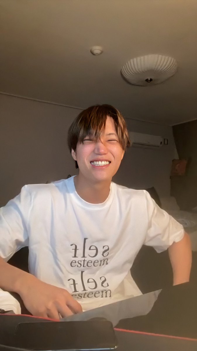 lesyeuxdebears's tweet photo. Dear kim jongin.
You've worked hard.
You dont have to always be strong i hope you are happy always :)
I love you, and your beautiful smile🕊
#ExolsAreAlwaysWithKai https://t.co/HcGkvABMIy