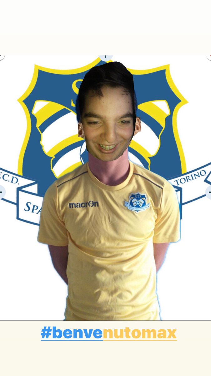 STS11404607's tweet photo. UFFICIALE ✍🏻 @Massimo23730093 nuovo giocatore dello spazio talent soccer , più tardi le sue prime parole in maglia gialloblù https://t.co/wkMzBdOMkt