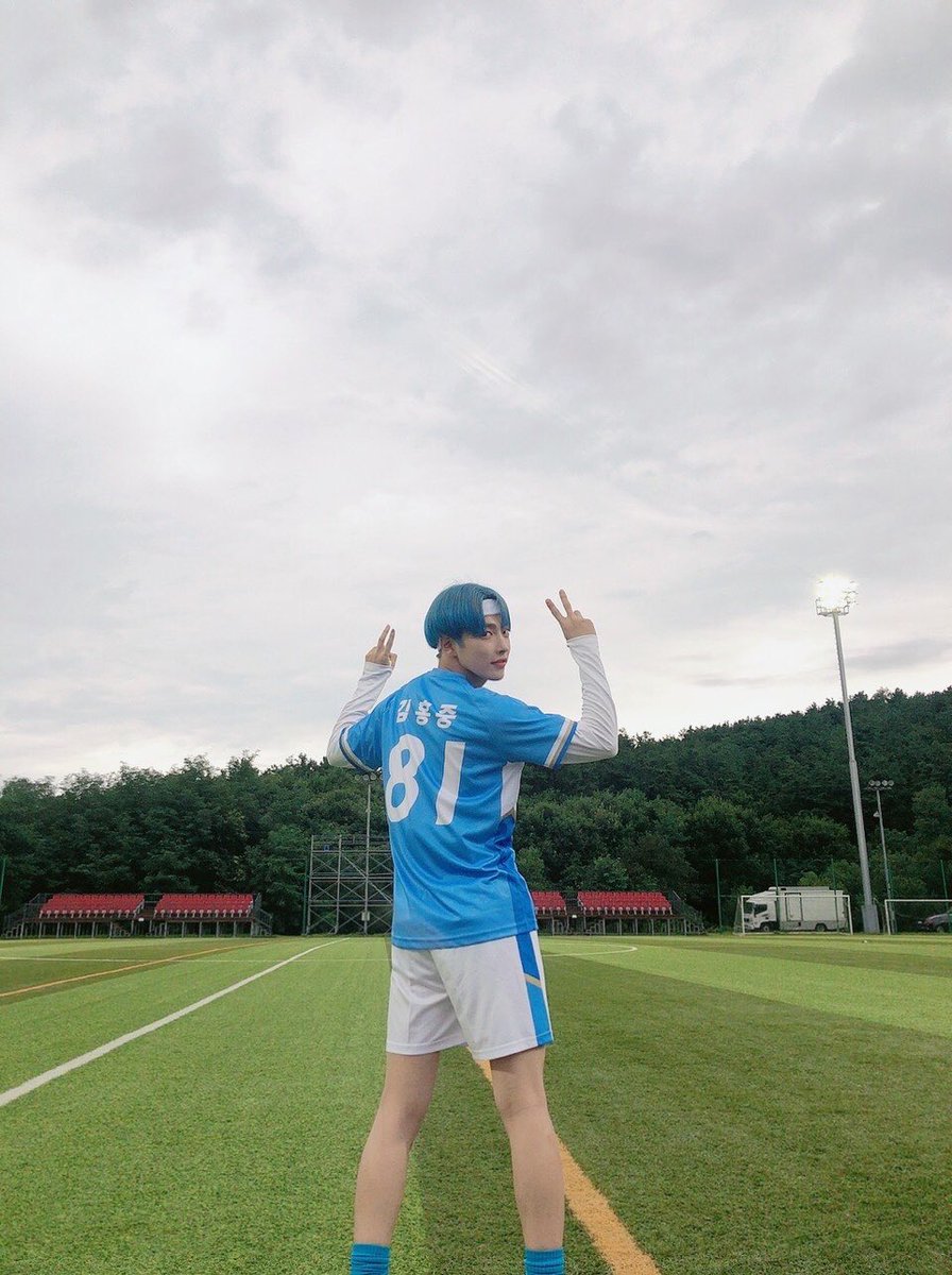 [#홍중] 8 makes 1 team⚽️
#ATEEZ #에이티즈