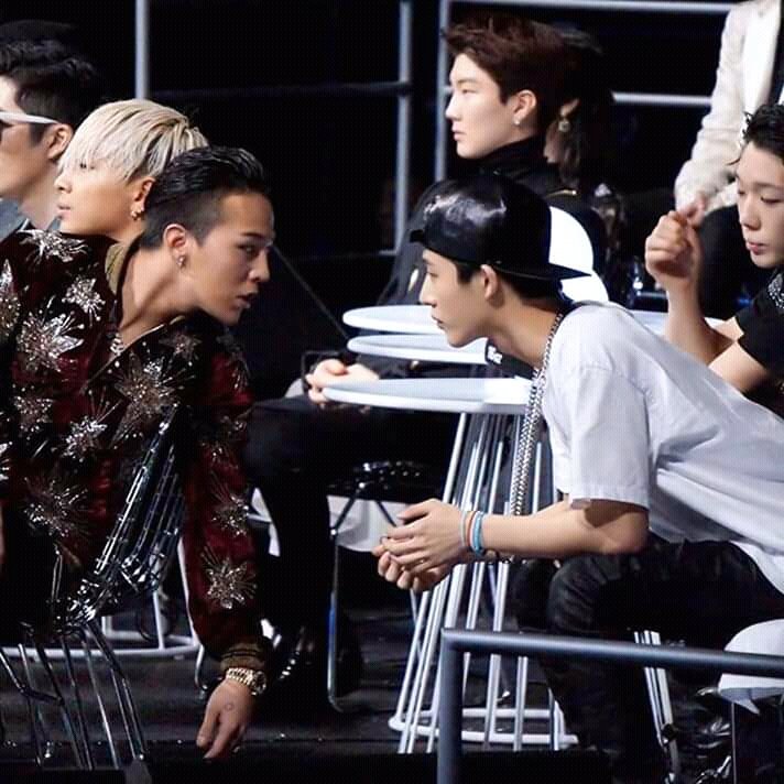 xxbjikwon_'s tweet photo. Imagine them together in the stage.......just imagine.
#GDRAGON #KimHanbinEffect
@YG_GlobalVIP @YG_iKONIC https://t.co/hh9Ph2UNGf