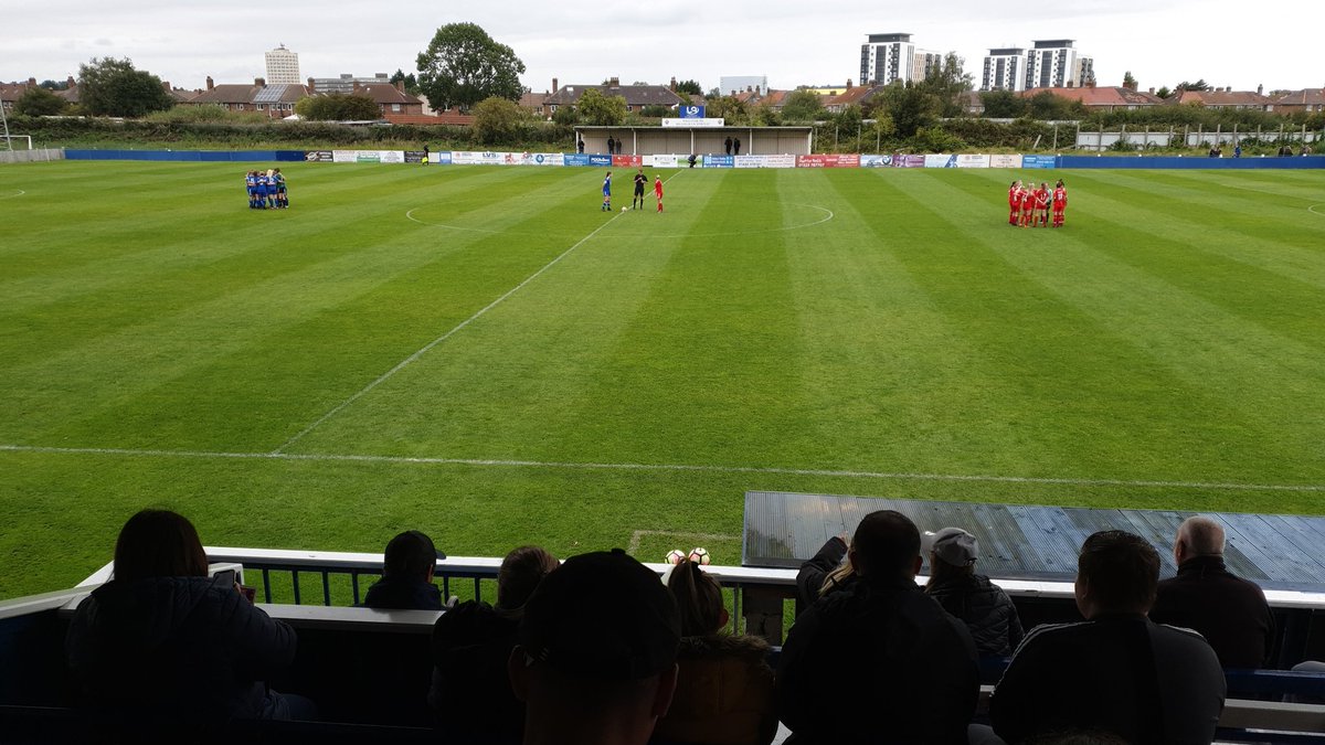 BoroWomen's tweet photo. We're underway...

Come on Boro🔴⚪

#MWFC 0-0 #DURCES https://t.co/EM8bblXjTP
