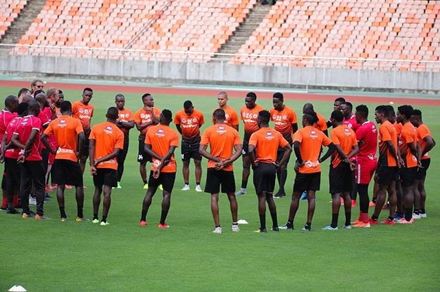 jackadee6's tweet photo. Here we're discussing the easiest way to get #3pints away. May Almighty God bless team of my life @SimbaSCTanzania #defendingChampion🔥 https://t.co/fcVpmSJILg