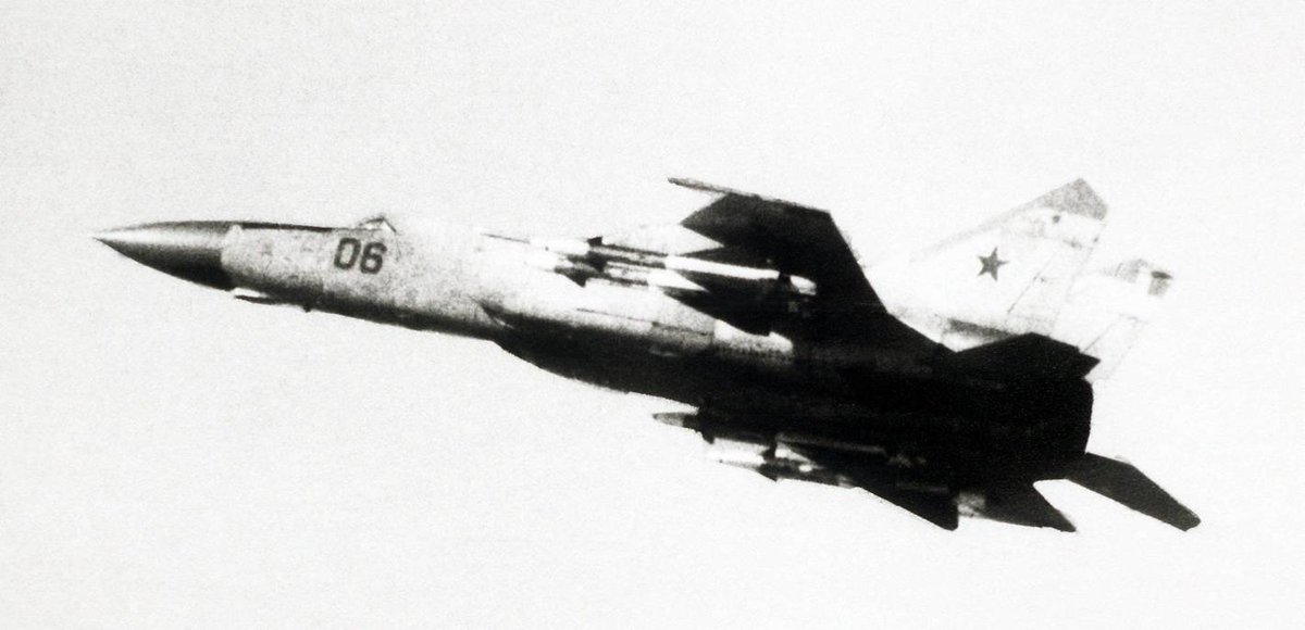 ソ連戦闘機の方位計 Su-27 (航空機) - Wikipedia