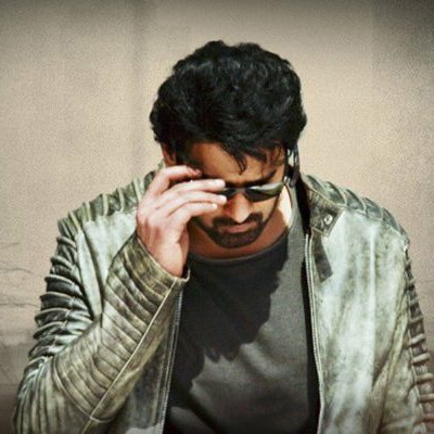 TrendsPrabhas's tweet photo. TFI nunchi Internatinal Range loki edhigina modhati telugu hero 😎

India nunchi international fame sampadinchukunna athi thakkuva actors lo okadu.. Ma Rebel Star 😎
Zindabad Rebelstar #Prabhas 
#41DaysToREBELSTARBday https://t.co/S279GAdoXz