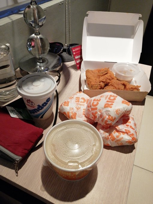 Just making food trip in my first day in hotel. I miss unli rice🍚🍚😁😁😁😁 https://t.co/XmKRFbFjmb<a href="/tag/lucky"class="tags"><span>#lucky</span></a><a href="/tag/newlover"class="tags"><span>#newlover</span></a><a href="/tag/orthopedic1"class="tags"><span>#orthopedic1</span></a>