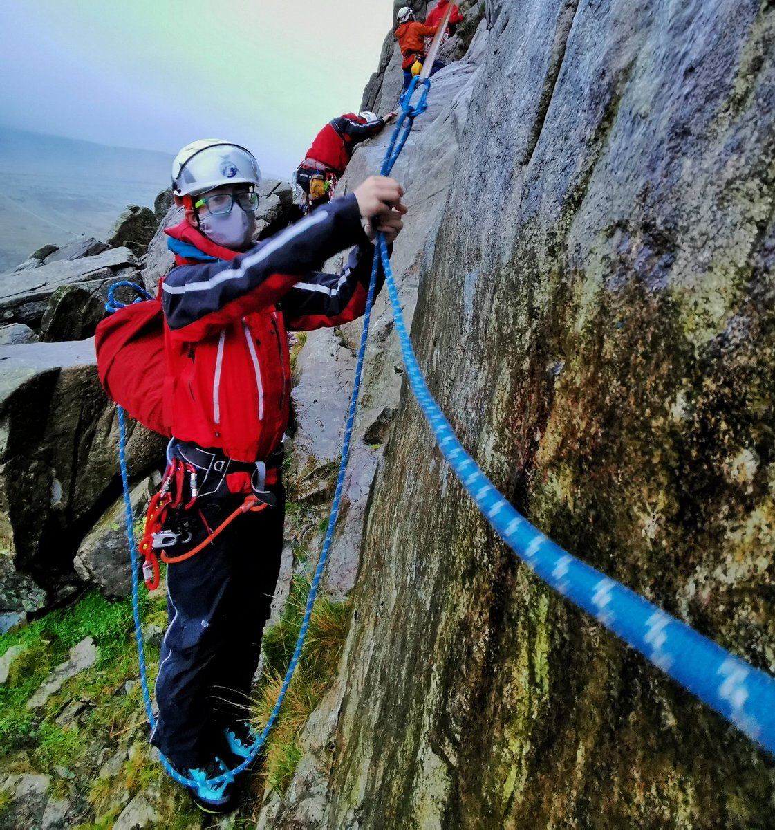 Great to be back on the hill with @OVMRO this week, training on the use of hand lines. 
#mountainrescue #northwales #mountains #climbing #climb #mountaineering #mountainsafety