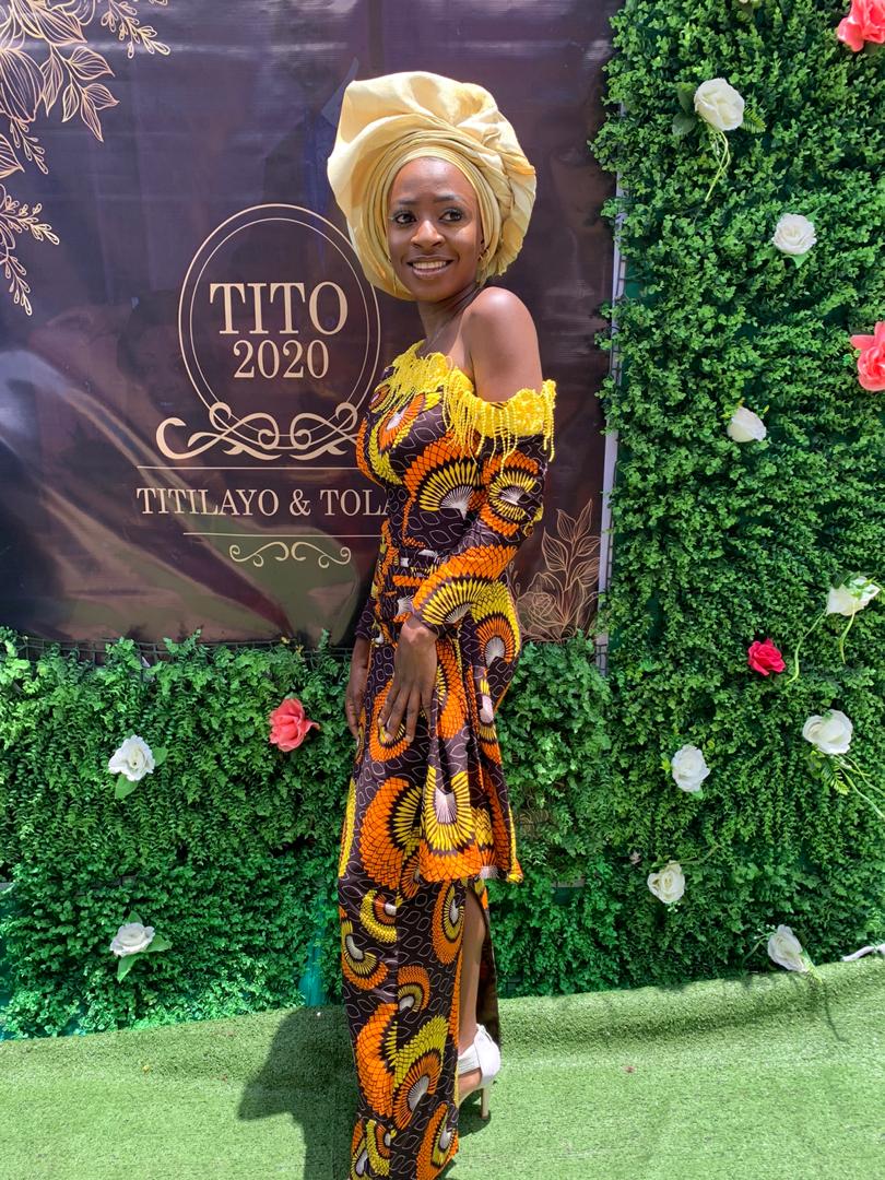 WandyClothing2's tweet photo. Party guest 😍
Dress : @Kneema_creation https://t.co/4kgySEClEZ
