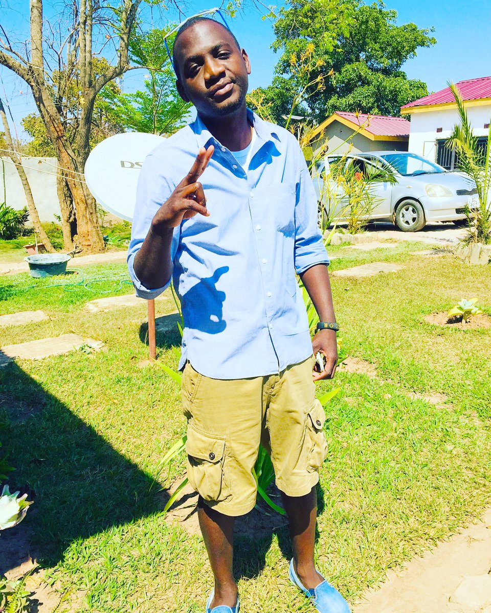 ZacShivu's tweet photo. Happy Sunday ✌🏽😎 https://t.co/18oSmRHBge
