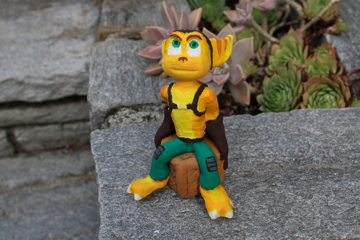 Corroid_G's tweet photo. Finally finished my #Ratched sculpture! https://t.co/wJ05iLlRXu