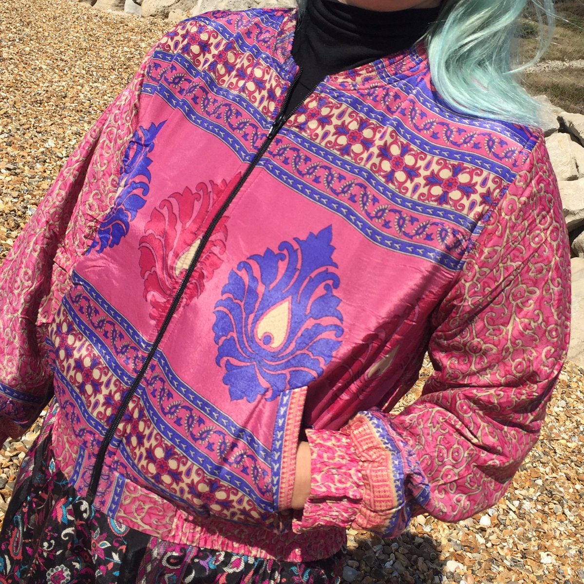 Hippydashery's tweet photo. Seaside shenanigans! New selection of vintage sari bomber jackets, each one unique made using upcycled vintage saris complementing the warm fleece lining. Obviously with pockets! #hippydashery #etsyuk #dorsetlife #alternativedress #ootd #comfyclothes #septemberstyle #vintagestyle https://t.co/LB4vjqRxEN