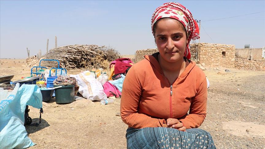 Yaşıtları tik tok videoları çekerken ekmek parası için memleketinden 1400 km uzağa gidip çalışmak zorunda kalan bu asil duruşlu kardeşimize atılan bu tokata karşı asla 
#Susamam