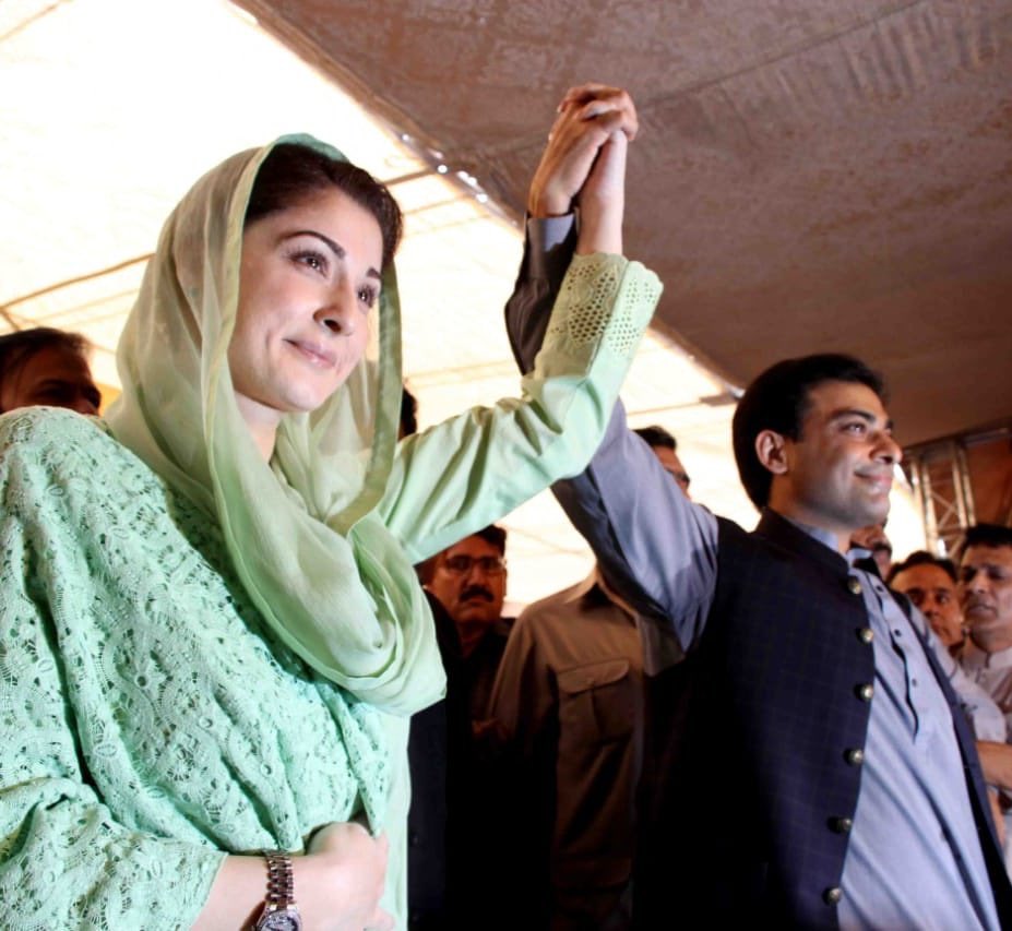 MaryamNSharif's tweet photo. It’s agonising to see you suffer, away from your family for over a year,esp from our beloved little Samaviya, paying the price for your commitment to party &amp;ideology. You really are worthy of your name ‘Hamza’. Happy birthday dear brother. Your victory is inevitable,stay strong❤️ https://t.co/7af1kSRpKm