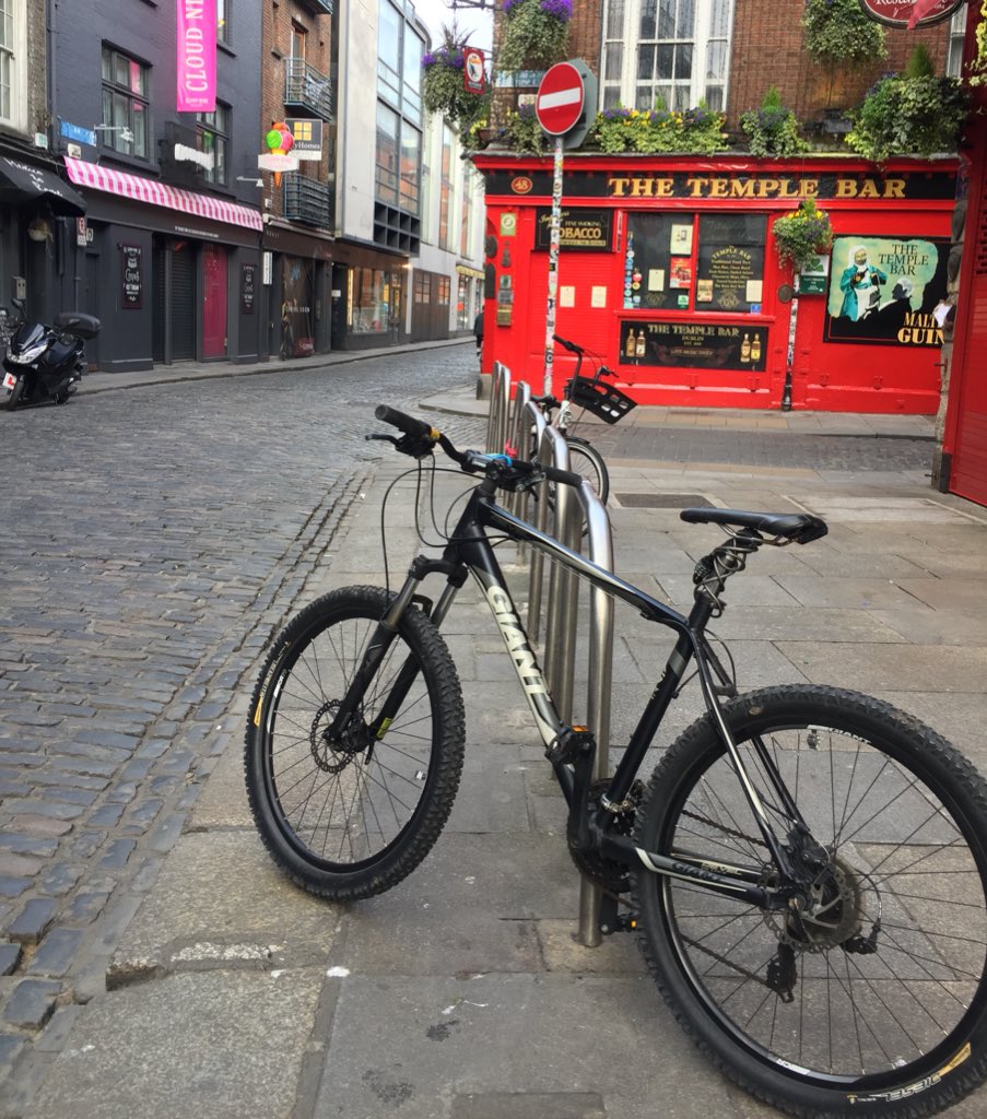 KilianDunbar's tweet photo. Got my bike robbed last night in Portersgate Clonsilla between 1 &amp; 1:30 am last night, it’s my pride and joy and it was probably the main thing getting me through lockdown, if anyone sees similar being advertised for sale on marketplace, adverts etc please let me know https://t.co/6ZyEi3Ksx4