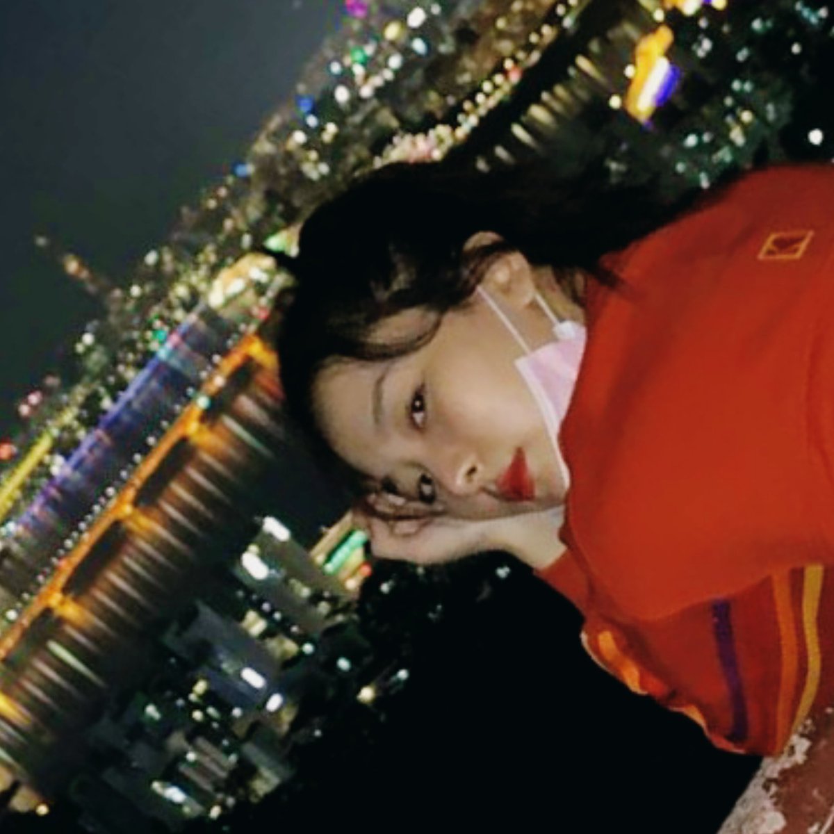 KSEULGIFEED's tweet photo. she's the best view https://t.co/6qLpW7QC40