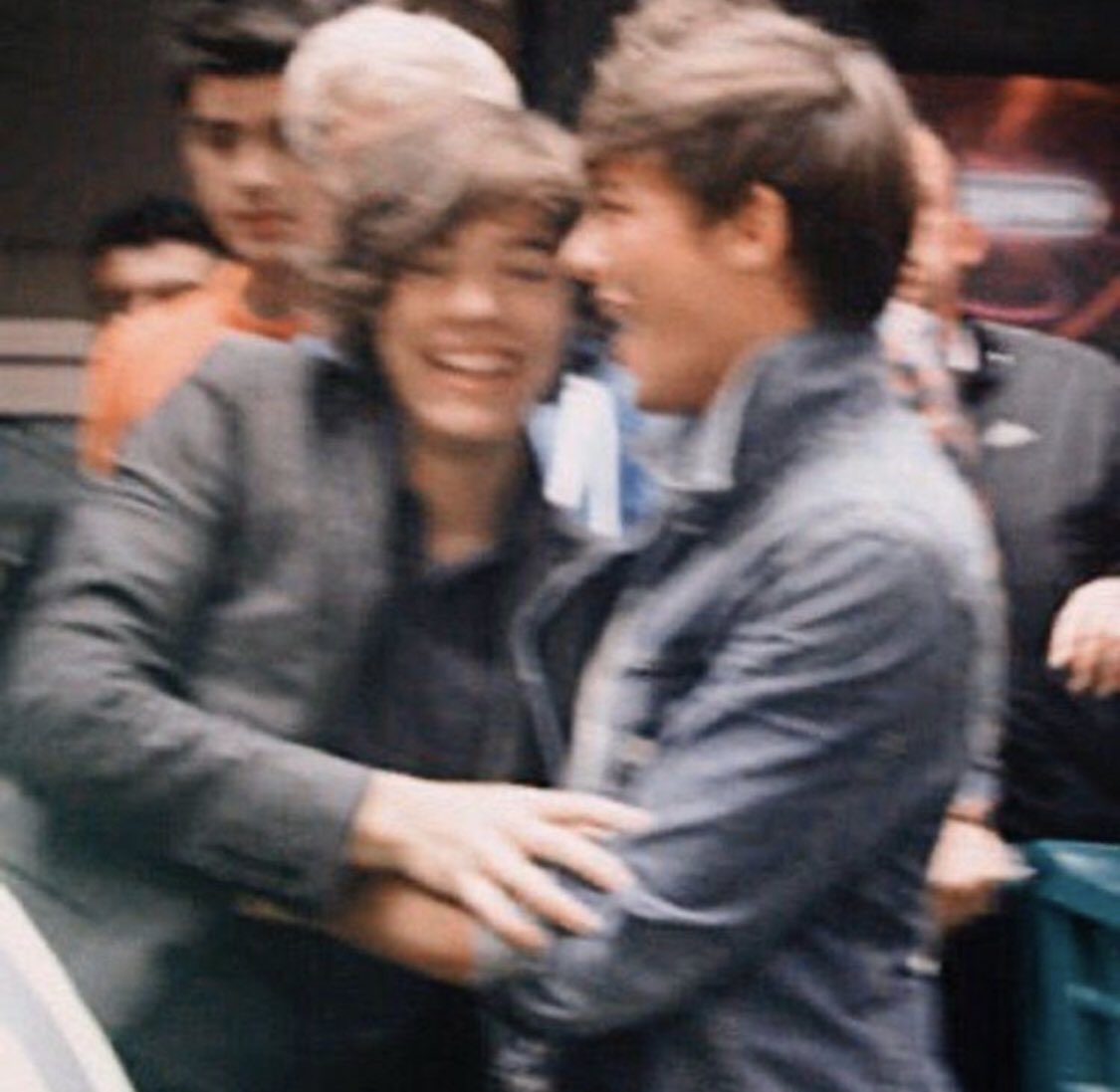larry stylinson layouts~ a thread~ i would like to say that if u don’t support larry please no hate on my account <3 ~