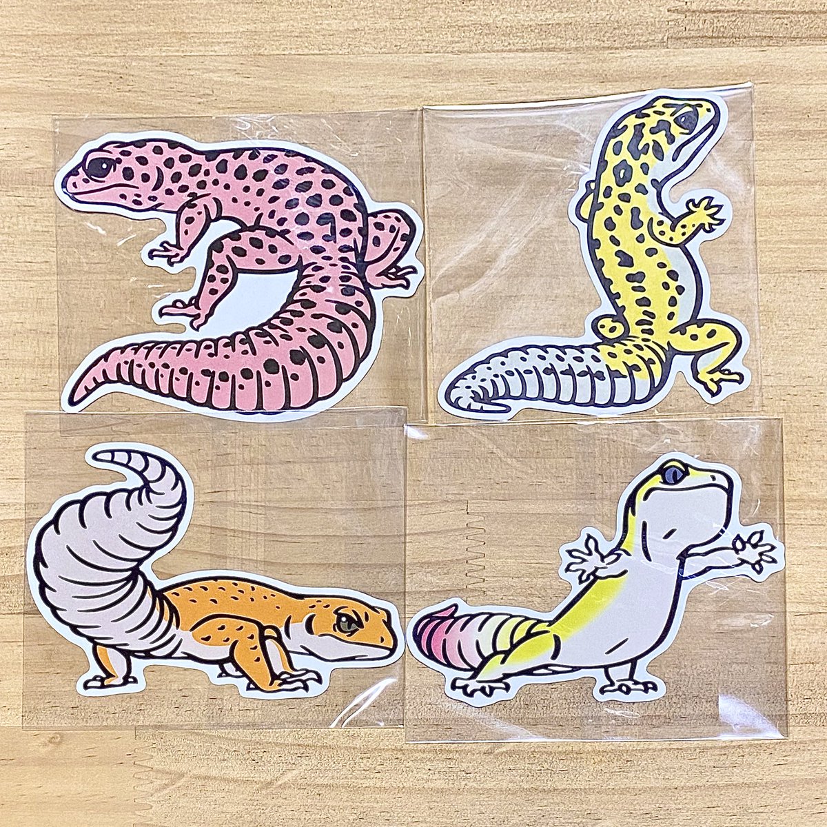 まだレオパオンリーですが いろいろ作って置いています ステッカーのみ自宅からの 雲丹海苔 のイラスト