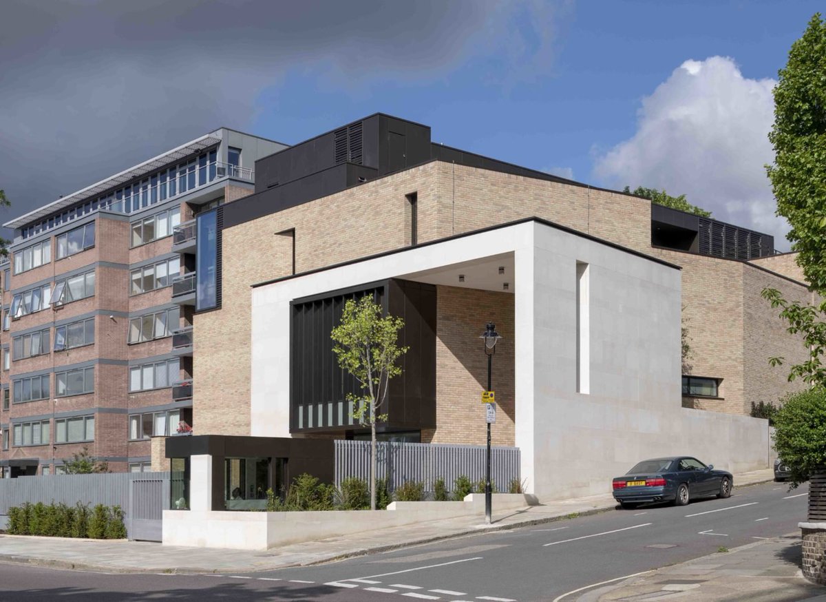 South Hampstead Synagogue was built in 2019 in Chalk Farm, London. It replaced an older building from 1962. Great vibes, great kiddush.