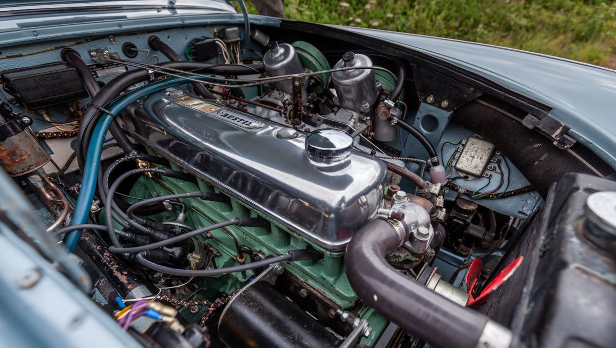 carandclassic's tweet photo. Built-in September 1964, and registered on PRX 414B, this early MK3 BJ8 (Phase 2) is finished in Healey Ice Blue over Ivory white.
https://t.co/xdE4rwhO1g
#CarandClassic #AustinHealey #Healey3000 #ClassicCar https://t.co/fQXK3iibHq