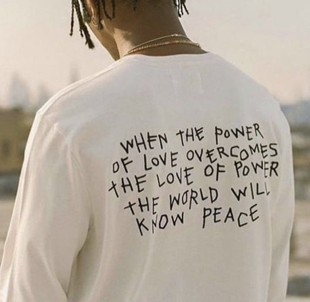 L’AMOUR SEUL CHANGERA L’HUMANITÉ !!!!