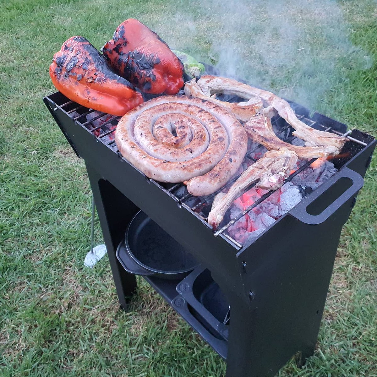 Grill_PiraOvens's tweet photo. Another #weekend with #bbq #PIRAJOBA50
In this life everything is a matter of choices ... that determine your future..
and in many of them it's not about price but about intelligence ...
#BBQ #JOBA50 #ProSeriesForHome #Piraovens #charcoalovens #grilling #Hornosbrasa #piraflavour https://t.co/HUgCErq5lC