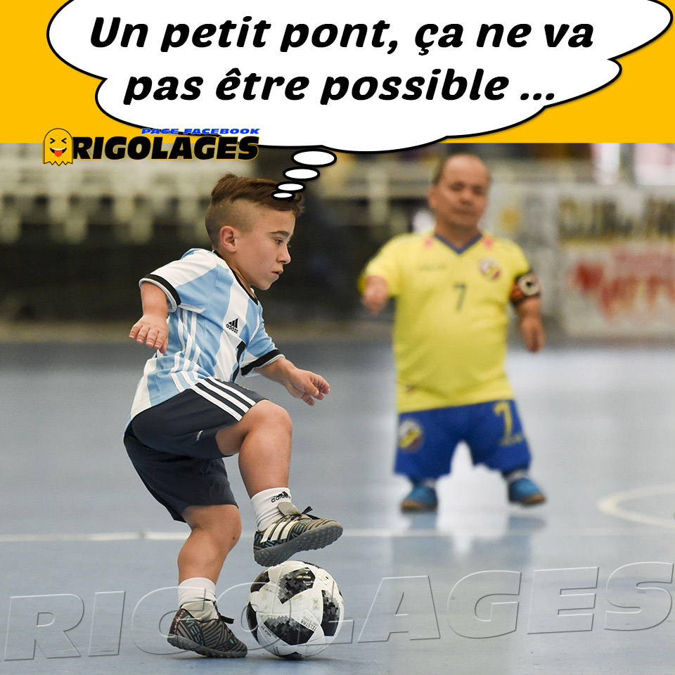 Rigolages Humour Rigolages Foot Football Drible Petitpont Impossible Nains T Co Iqrzpyvvgu Twitter