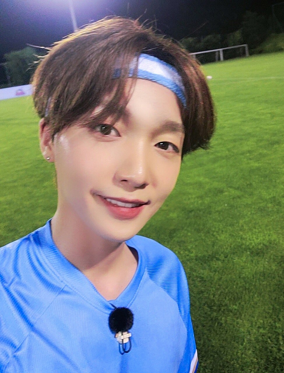 EhOV_D3UwAInjWH?format=jpg&name=large