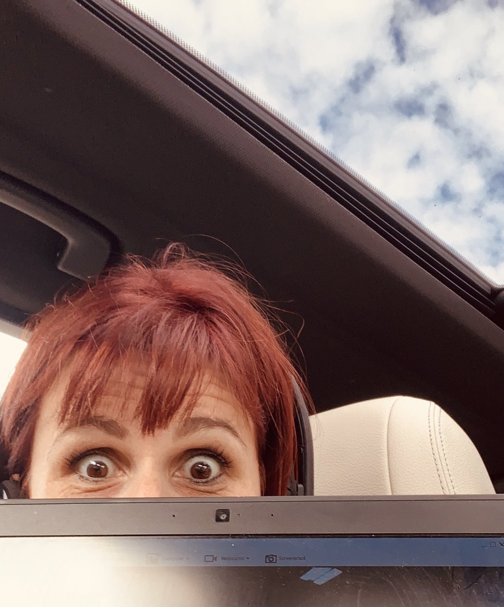 ButtieBoos's tweet photo. When you’re a #footymum and duty calls.. love how technology can assist with work life balance #operationalleader https://t.co/oxZwzOI1Ah