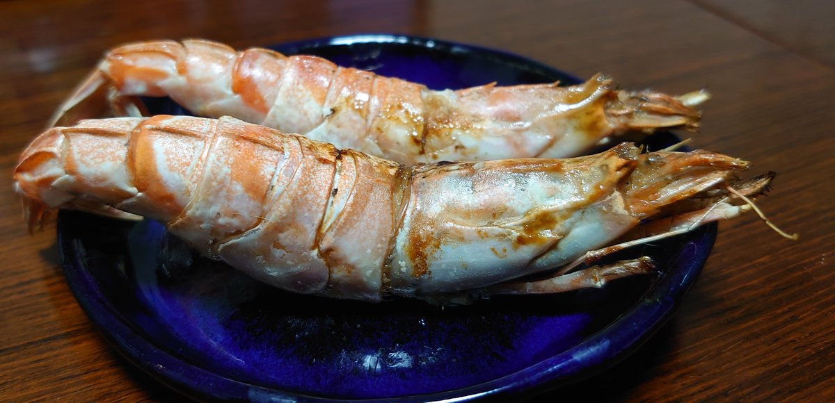 すみちゅ 島根から大好物境港のモサエビとどいたので 焼いたり 刺身にしたり 煮付けにしました 殻は味噌汁の出汁にしました うまし モサエビ 島根 猛者えび 海老 境港