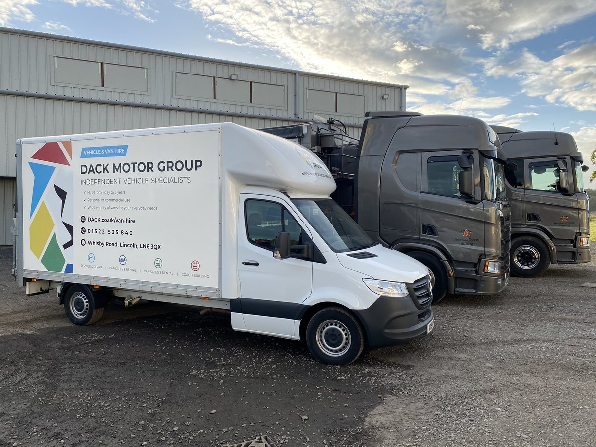 James Thompson tweet media