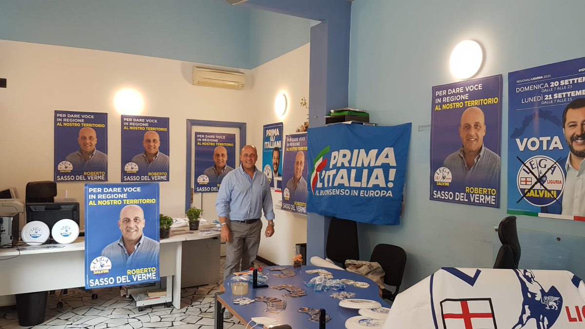 LegaSasso's tweet photo. All'inaugurazione del Point!

#scriviSASSO #IOVOTOLEGA https://t.co/HemuyRljns