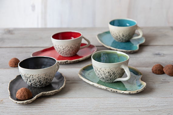 kariceramics's tweet photo. 4 ceramic tea cups with large saucers  stoneware https://t.co/DafaAPbfVD #ceramics #handmadepottery #handmadeceramics #ceramicteacups https://t.co/zaEnxCdrBZ