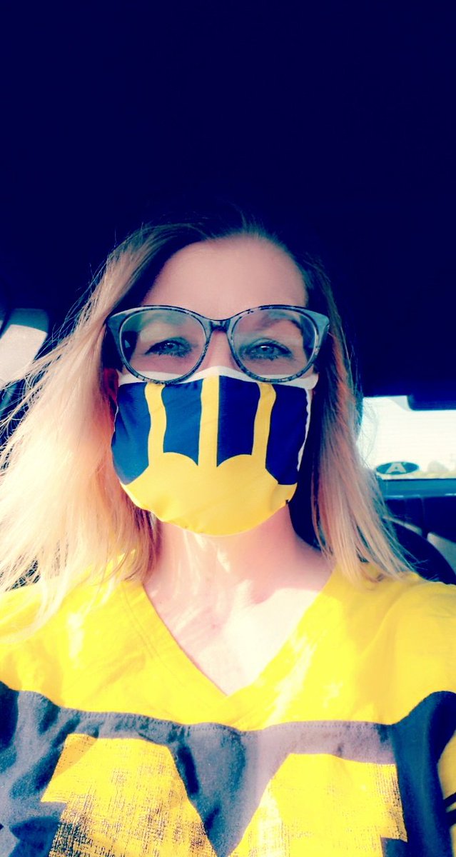 TabsGoBlue's tweet photo. β€ and still reppin on a Saturday. #AlwaysGoBlue https://t.co/IZrWNCoYHJ