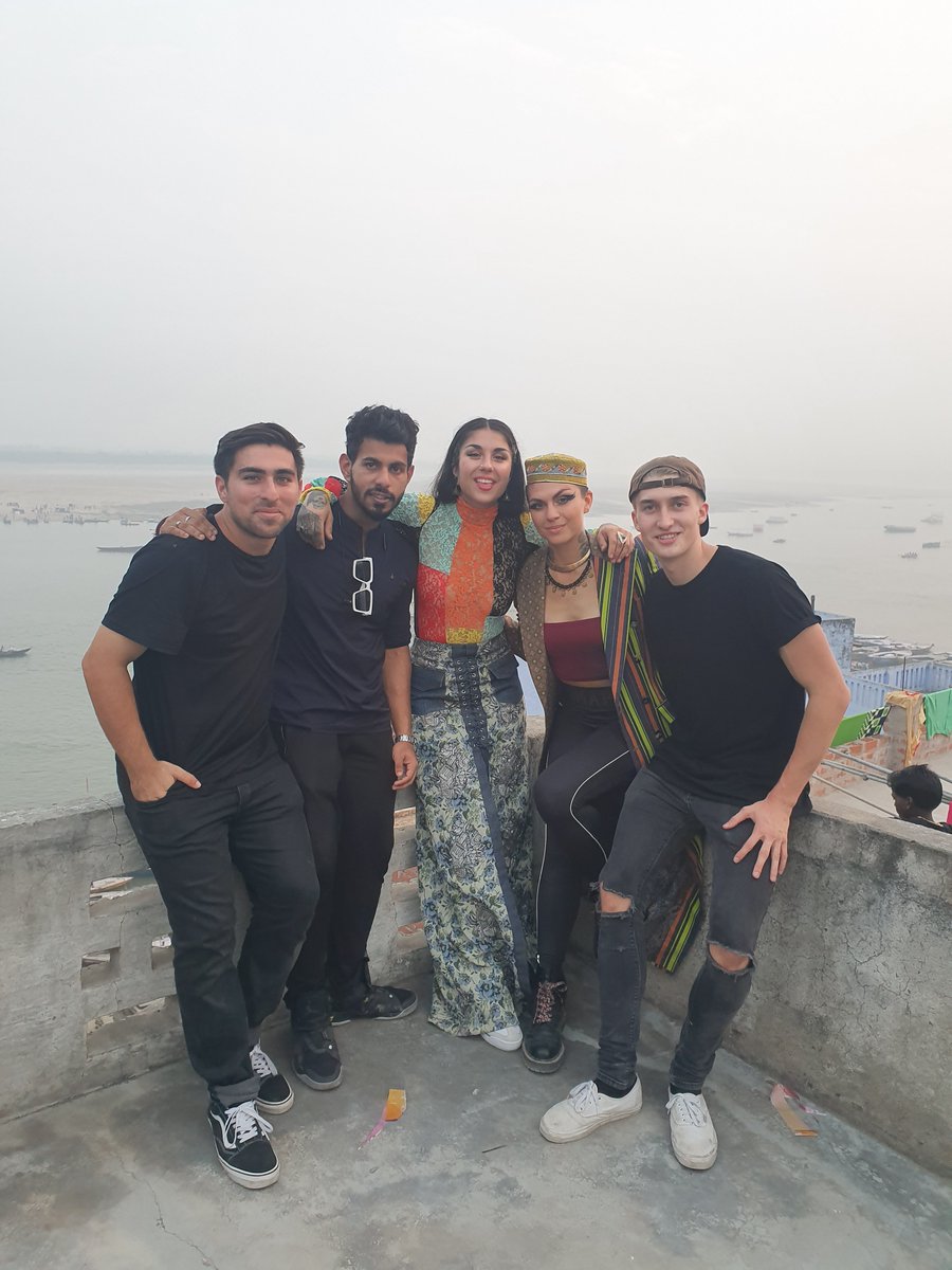 Humans_Of_UP's tweet photo. There is something about stage shows and electronic music that always fascinates me. Although I was doing engineering, my heart beats on the rhythms of music events and films.
https://t.co/RKXZ6czgkX
#houp #humansofuttarpradesh @ayushsabat https://t.co/IfYYwzZuWH