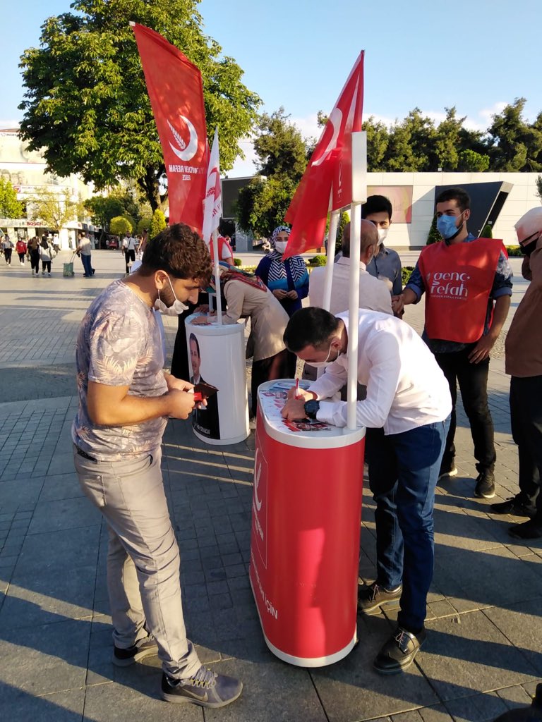 gebzerefah's tweet photo. Gebze teşkilatı olarak #Gebze #Meydanda #Stand çalışmamız gerçekleştirildi
Yeni üyelerimize Hayırlı Olsun diyor,öHalkımızın göstermiş olduğu büyük teveccühe ve büyük bir azim ve heyecanla çalışan tüm teşkilatımıza sonsuz teşekkür ederiz.
#GebzeİçinBizVarız
#MilletimizİçinBizVarız https://t.co/RO851DcsEv