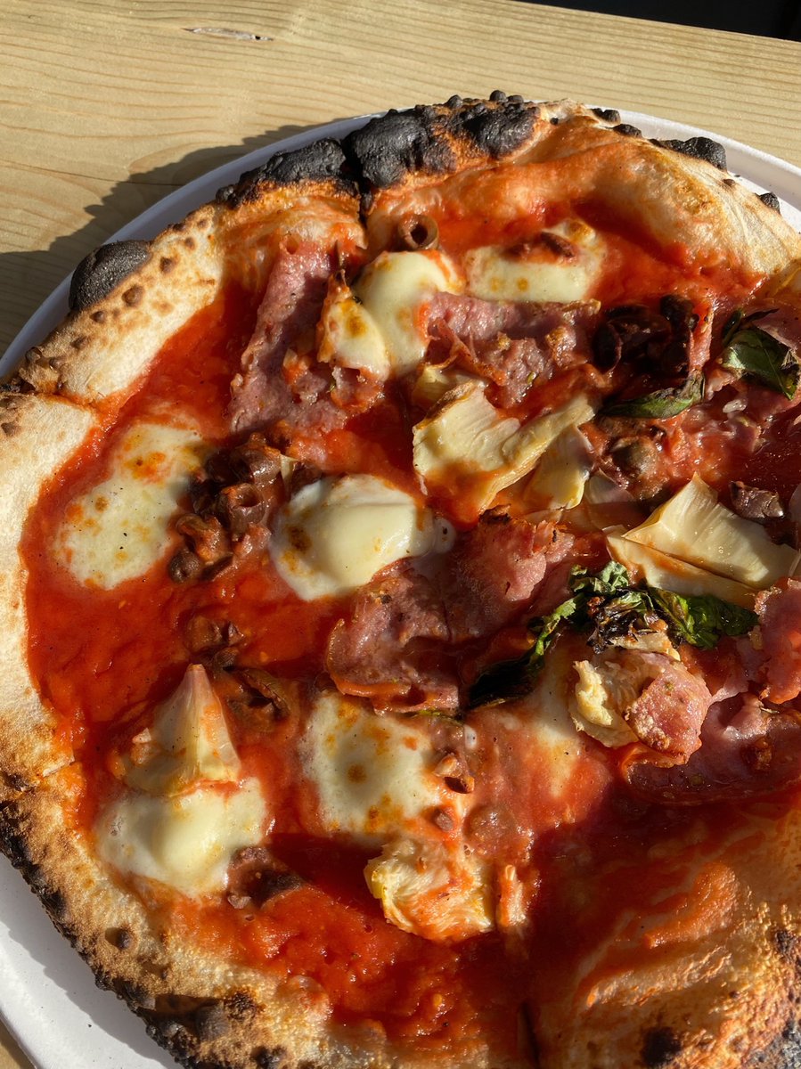 Pizza heaven yesterday at @dusty_knuckle ...so fresh, filling and every bite was like I died and went to heaven over and over 😂😂😂😍🤣🤣