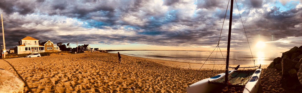 maria_manning4's tweet photo. A moody sky over #FerryBeach #Saco @WMTWTV https://t.co/aNKMt5wIqN