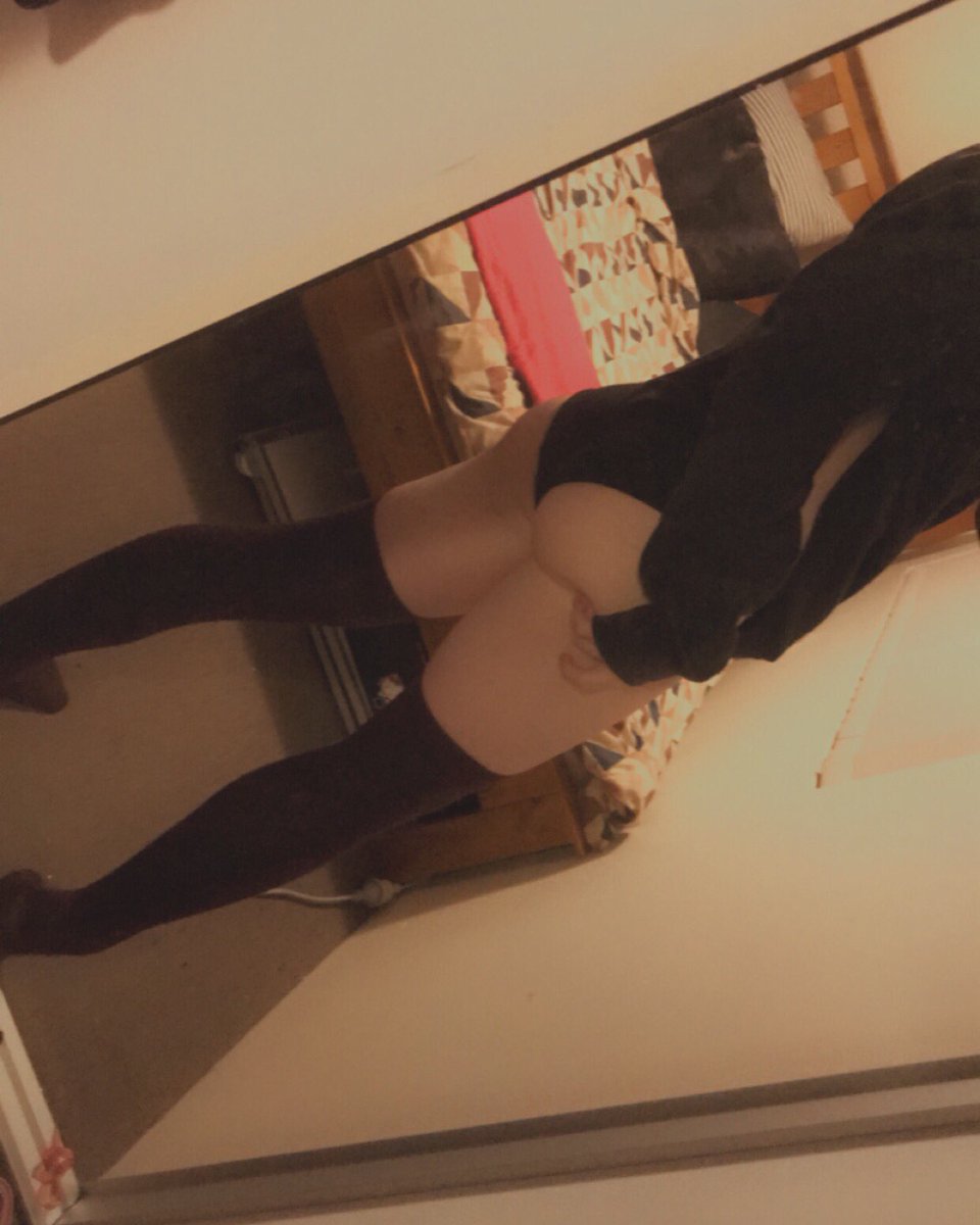 transwhore's tweet photo. you come home and i'm bent over your bed, what do you do? 🥺💦
#nsfwtwitter #femboy #transgirl #trap https://t.co/AjgiiVSmuu