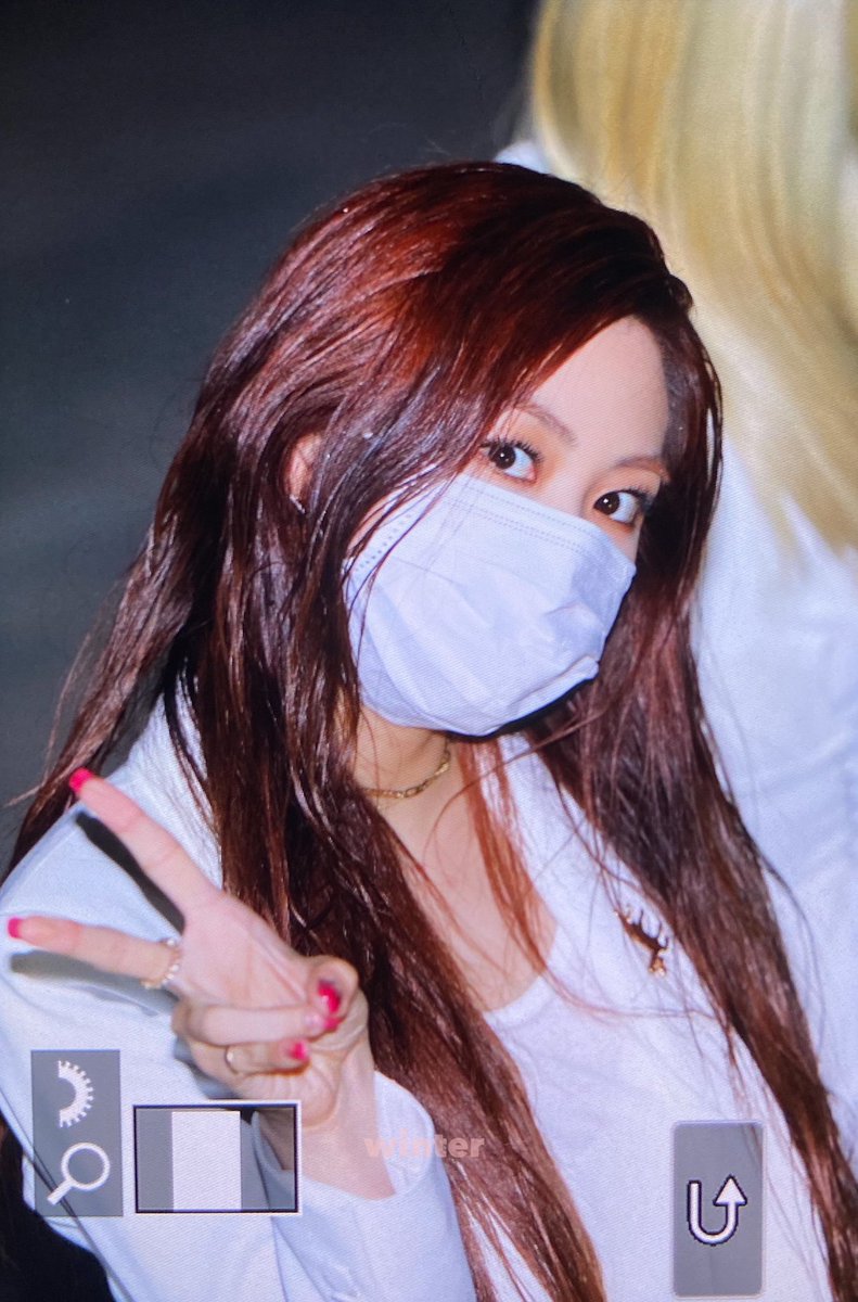 winter000106's tweet photo. 200906 프리뷰

#CLC     #은빈 #권은빈 #씨엘씨    
@CUBECLC https://t.co/tRq9N8ynip