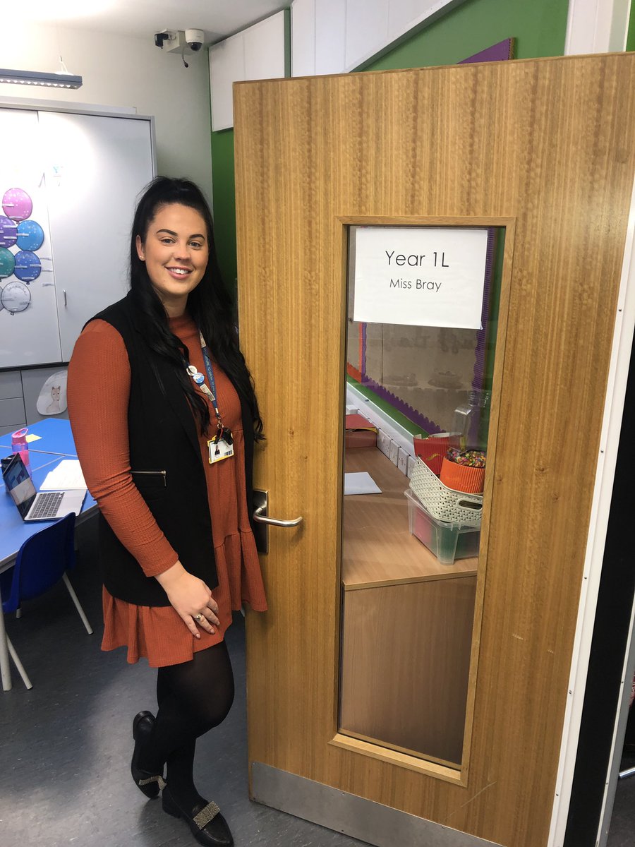 Ready to take on Year 1 for the second year, this year as an RQT 💃🏻 I feel tomorrow is the official start to the school year in my head as last week was M E N T A L. Cannot wait to meet my new class 🤗