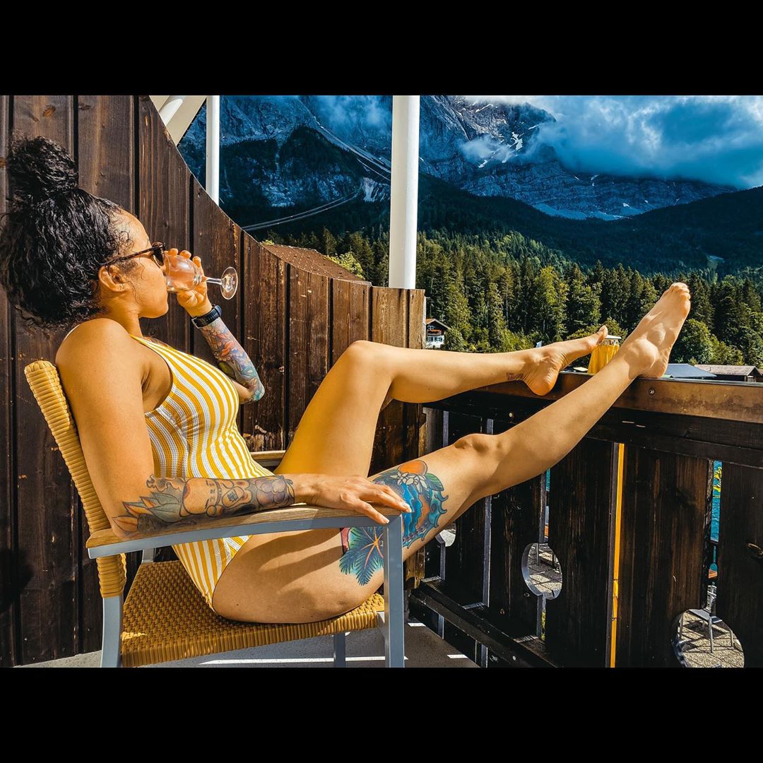 Oneillbeca02's tweet photo. Outdoor 😍 #winelover https://t.co/1Ih0ZKKwa4