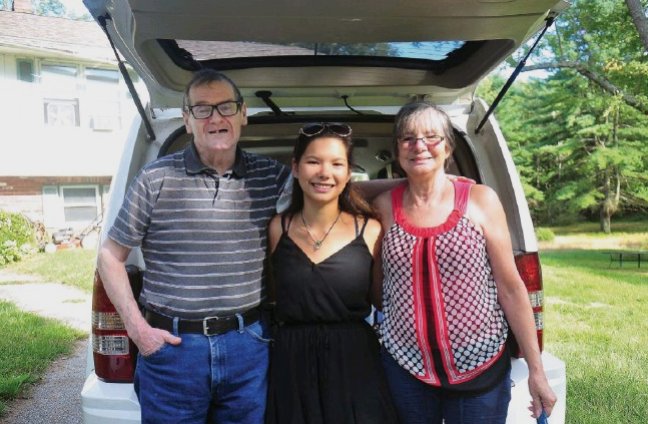 jofitz7's tweet image. In today's @WoonsocketCall: Remember When - Burrillville student's scholarship-winning essay reflects father's difficult battle with #Alzheimer's. Photos/@ernesta1959