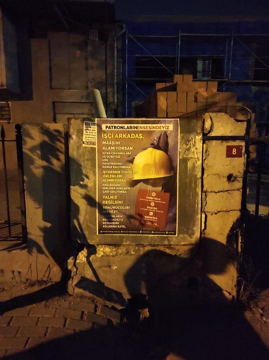 pensendeyiz's tweet photo. PE afişleri emekçi mahallerinde, tekstil atölyelerinde, fabrika duvarlarında...
Tek bir işçi yalnız kalmasın, patrona boyun eğmesin diye.
Ara: +90 (541) 940 0514
Yaz: iletisim@patronlarinensesindeyiz.org https://t.co/OF2Pcuc0aa