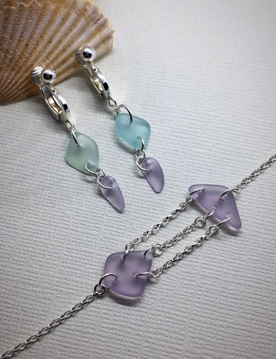 GemauMor's tweet photo. Hello @HourWelsh! It’s my first time here as a new business 👋 Happy to be part of the community ☺️🏴󠁧󠁢󠁷󠁬󠁳󠁿 I make jewellery from welsh sea glass 🌊🤍 https://t.co/1HU3Ug0flO #WelshCraftHour https://t.co/8wEYnGy1Jx
