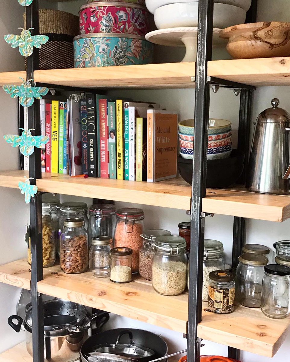 Stanley.
Shelving to bring some commercial/industrial glamour to your home,
as of next week this unit will be on our website and for only £500 #shelving #kitchenshelves #storage #homestorage #interiordesign #interiors #homegrowntimber #steel #industrialfurniture #industrialdesign