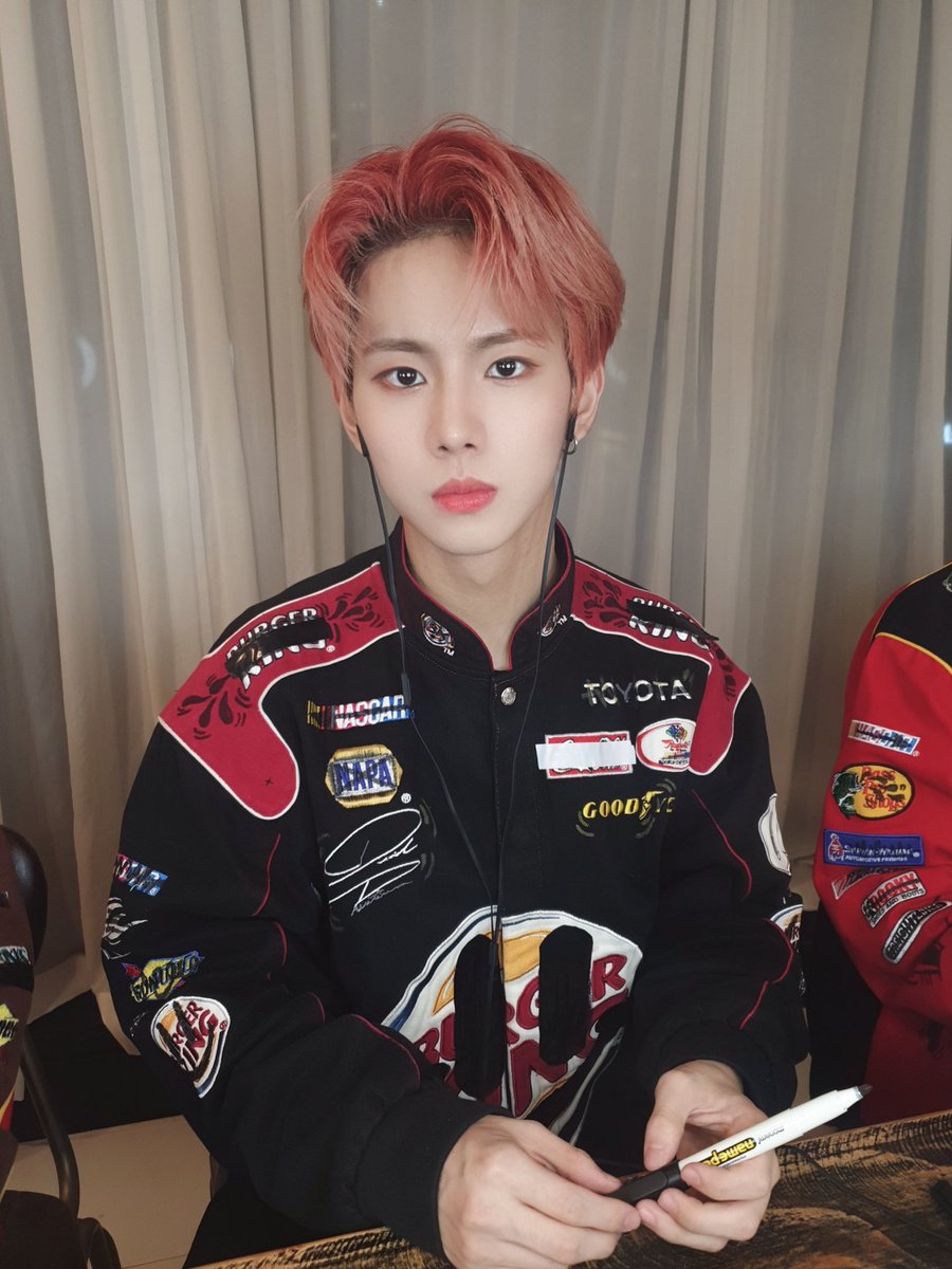 McndOfficial_'s tweet photo. 박물관에 토끼조각상이 살아있다🐰

#MCND #엠씨엔디 #윈 #WIN
#EARTH_AGE #nanana #나나나
#밋앤콜 https://t.co/U6HRpLCMti