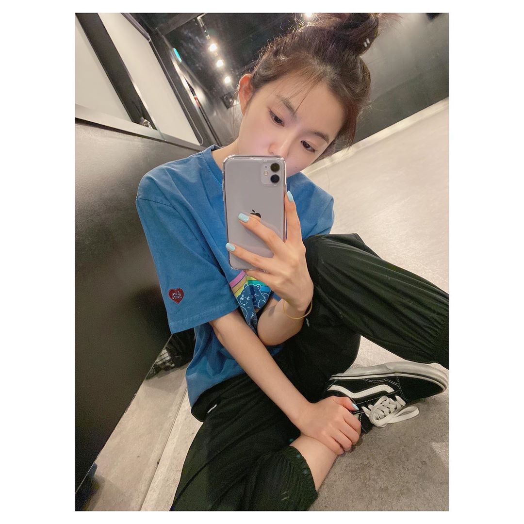 Hello this is Vienna
Akun pertama Vien ke lock T-T so i move my acc right here, till my first acc back 

Mutual? Rt/like
Fambest? DM aja

#roleplayerindonesia #roleplayerindo #roleplayerkpop #roleplayer #bbyvienvi