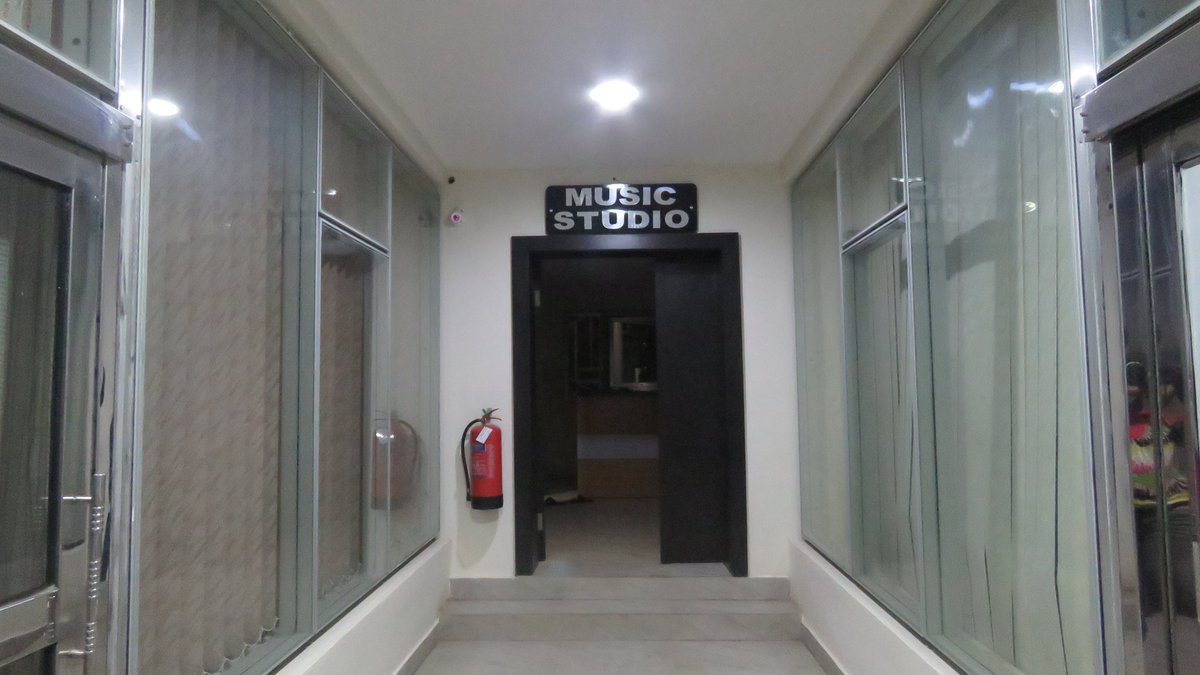 TConceptmusic's tweet photo. WELCOME TO T.CONCEPT MUSIC STUDIOS, WERE MUSIC AND RHYTHM FIND THEIR WAY INTO THE SECRET PLACES OF THE SOUL.
#spinnertoy #cool #spinners #igspiners #prilaga #fidget #everydaycarry #fidgetlife #fidgetspinners #spinner #fidgetly #fidgetspinner #rubikcube #toy #fidgets https://t.co/ujOH1u3Tbp